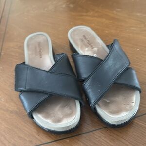 Hush Puppies DRM Cushion Black Crisscross Sandals Women's Size 9 41EU